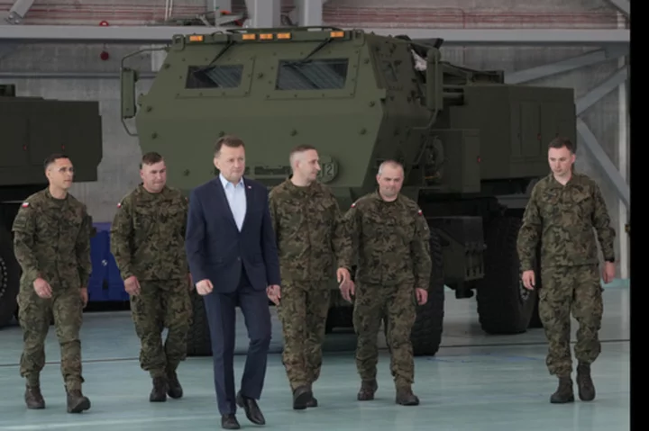 Poland gets 1st U.S.-made HIMARS rocket launchers amid concerns over war in Ukraine