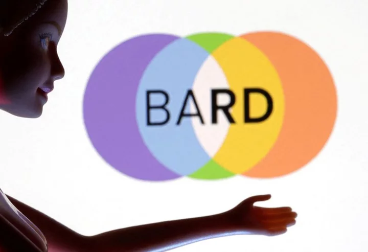 Google announces new Bard features as traffic continues to lag ChatGPT