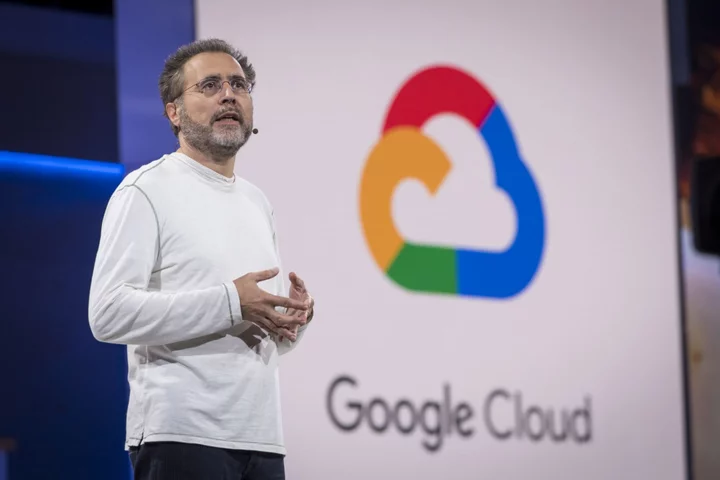 Google Veteran Steps Down as Manager in Cloud Shakeup