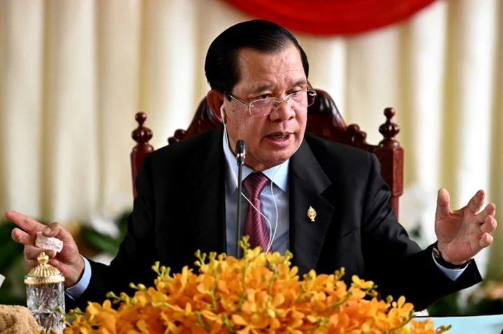 Cambodian ex-leader Hun Sen back on Facebook after long-running row