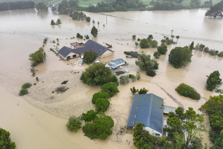 New Zealand Offers to Buy Out Owners of Homes Damaged by Cyclone
