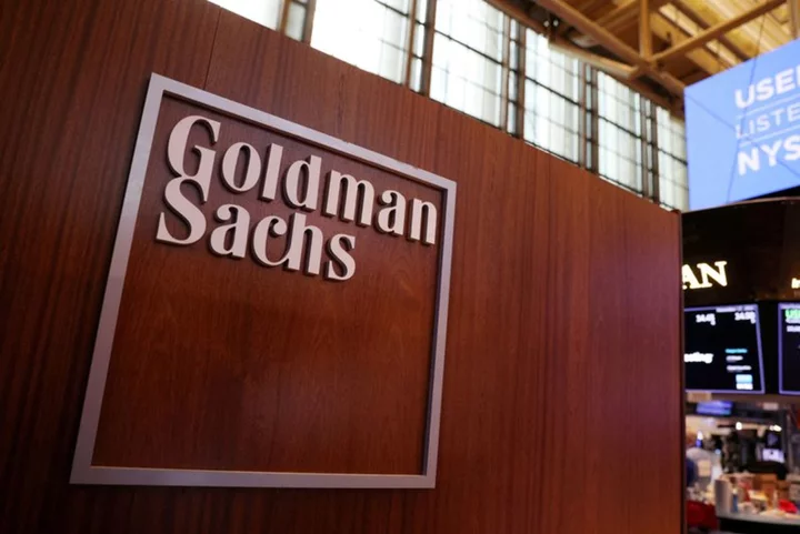 Goldman to pay $5.5 million to settle US CFTC accusations it failed to keep cell phone records